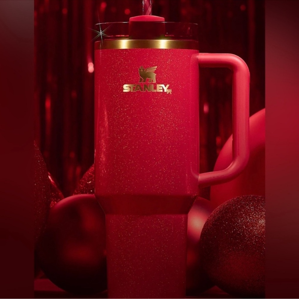 Stanley holiday Scarlet Tinsel sparkly cup